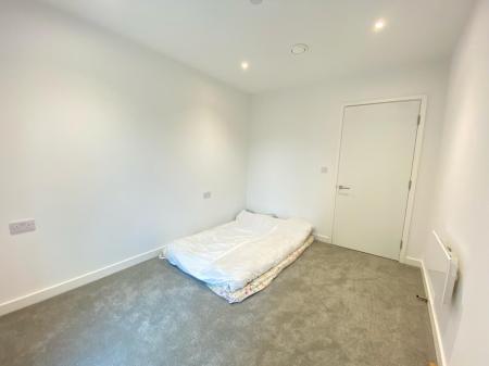2 bedroom Apartment for sale in Wharf End, Salford, M17