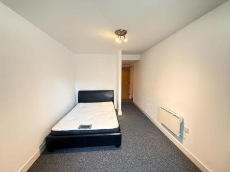 2 bedroom Flat to let in Woden Street, Salford, M5
