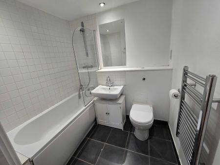 1 bedroom Flat to let in Spindletree Avenue, Manchester, M9