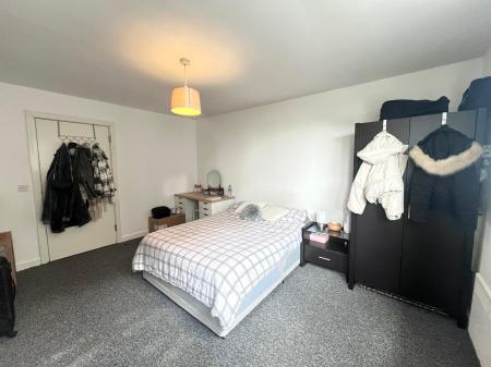 2 bedroom Flat to let in Hulme High Street, Manchester, M15
