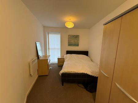 2 bedroom Flat to let in Stillwater Drive, Manchester, M11