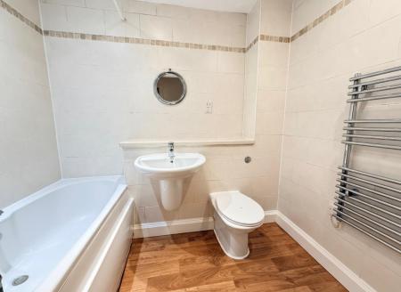 2 bedroom Flat to let in Sharp Street, Manchester, M4