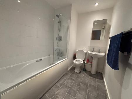 2 bedroom Flat to let in Ordsall Lane, Manchester, M5