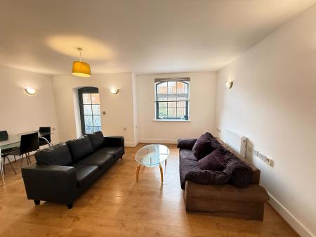 2 bedroom Flat to let in 37 Chapeltown Street, Manchester, M1