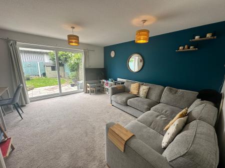 3 bedroom Semi-detached house to let in Georgette Drive, Salford, M3