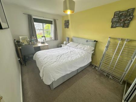 3 bedroom Semi-detached house to let in Georgette Drive, Salford, M3