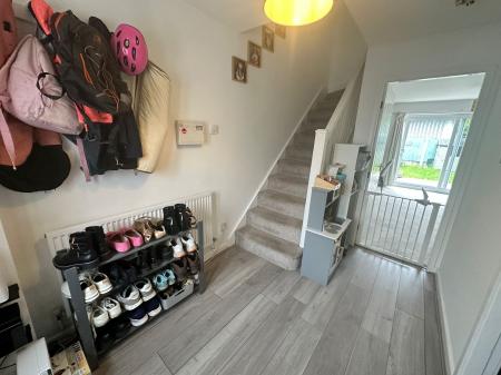 3 bedroom Semi-detached house to let in Georgette Drive, Salford, M3