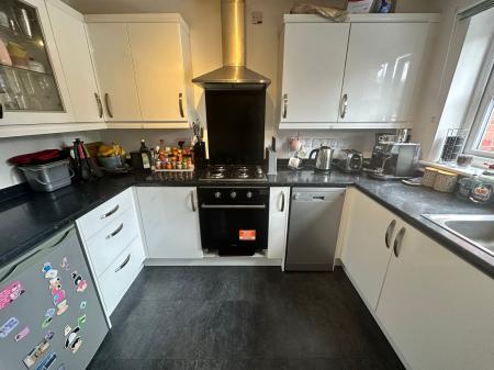 3 bedroom Semi-detached house to let in Georgette Drive, Salford, M3