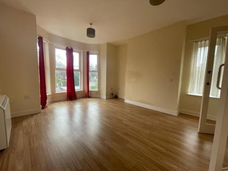 2 bedroom Flat for sale in 511 Bury Old Road, Manchester, M25