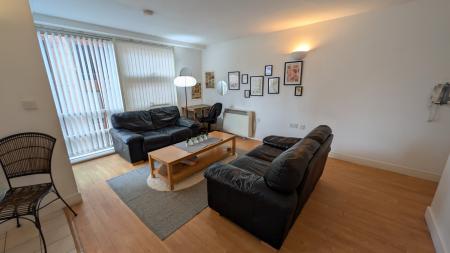 2 bedroom Flat to let in Whitworth Street West, Manchester, M1