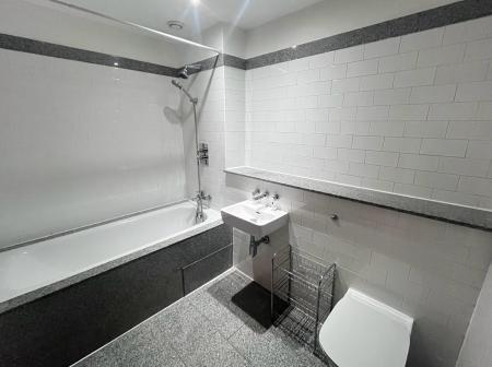 1 bedroom Flat to let in Isaac Way, Manchester, M4