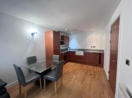 1 bedroom Flat to let in Isaac Way, Manchester, M4