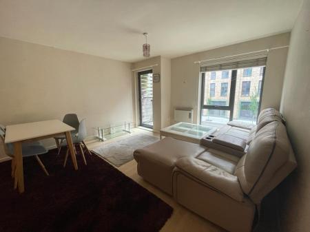 2 bedroom Flat to let in Ordsall Lane, Manchester, M5