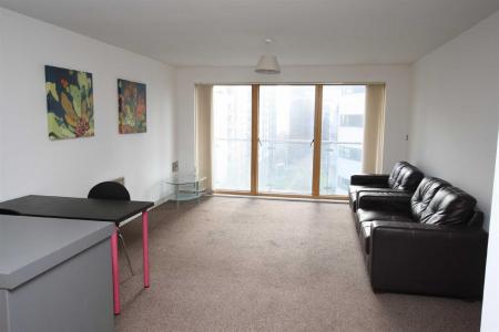 2 bedroom Flat to let in 21 Lord Street, Manchester, M4