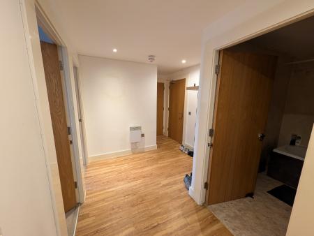 2 bedroom Flat to let in Chapel Street, Salford, M3