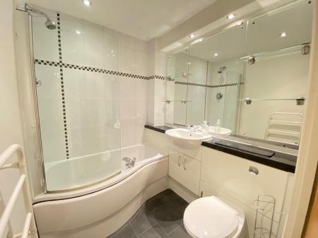 1 bedroom Flat to let in The Citadel