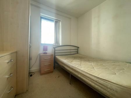 2 bedroom Flat to let in City Road East, Manchester, M15