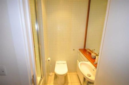 2 bedroom Flat to let in The Foundry