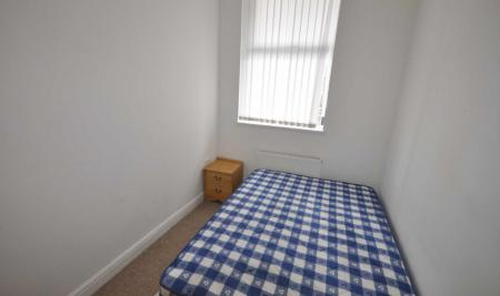 2 bedroom Flat to let in St Marys Hall Road, Manchester, M8