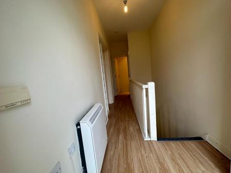 2 bedroom Flat to let in 511 Bury Old Road, Manchester, M25