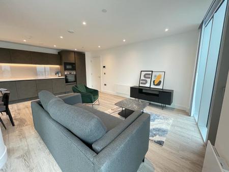 2 bedroom Apartment to let in The Blade