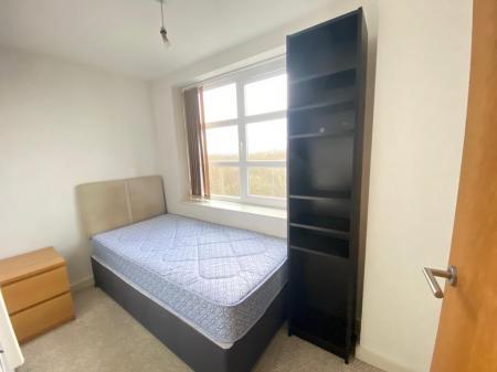 3 bedroom Flat to let in Spindletree Avenue, Manchester, M9