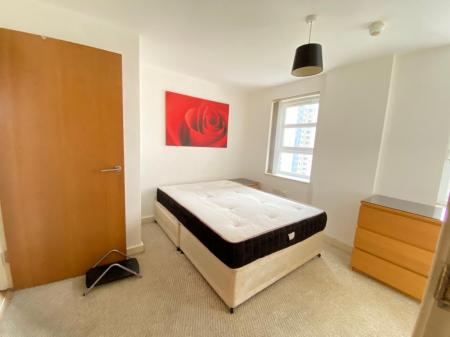 3 bedroom Flat to let in Spindletree Avenue, Manchester, M9