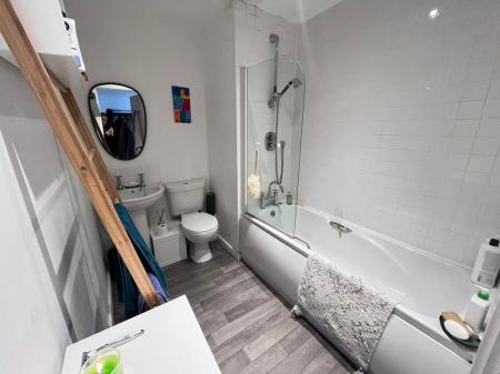 2 bedroom Flat to let in 234 Ordsall Lane, Salford, M5
