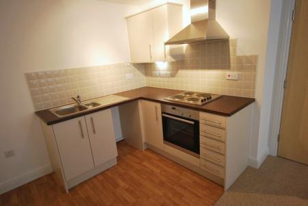 2 bedroom Flat to let in Victoria Avenue East, Manchester, M9
