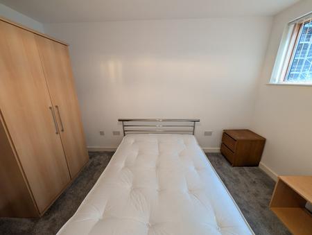 2 bedroom Flat to let in 3 Hornbeam Way, Manchester, M4