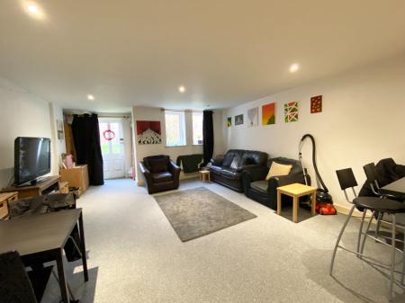 1 bedroom Flat share to let in Range Road, Whalley Range, Manchester, M16