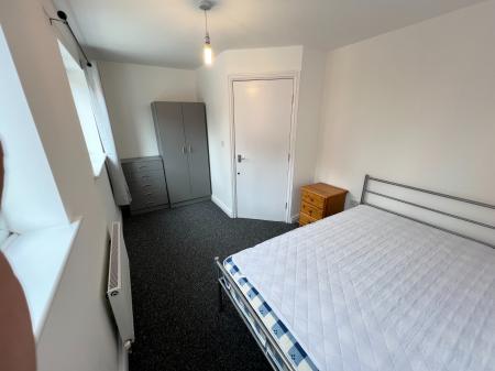 4 bedroom Terraced House to let in Loxford Street, Hulme, Manchester, M15