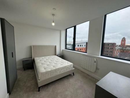 1 bedroom Flat to let in Talbot Road, Old Trafford, Manchester, M16