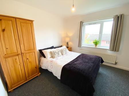 4 bedroom Town house to let in Lauderdale Crescent, Manchester, M13