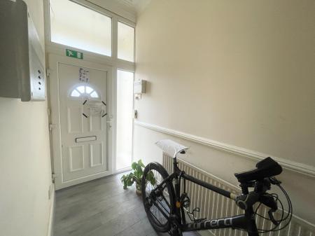 1 bedroom House share to let in Barlow Moor Road, Chorlton, Manchester, M21