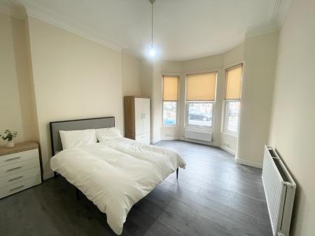 1 bedroom House share to let in Barlow Moor Road, Chorlton, Manchester, M21