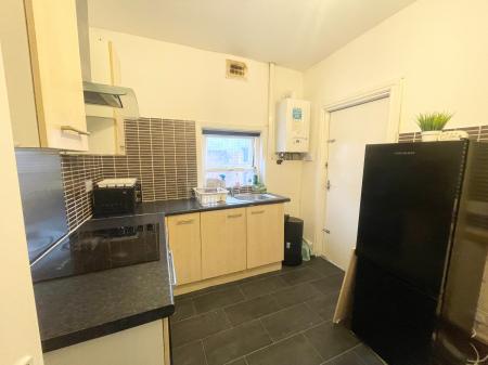 1 bedroom Flat to let in Darnley Street, Old Trafford, Manchester, M16