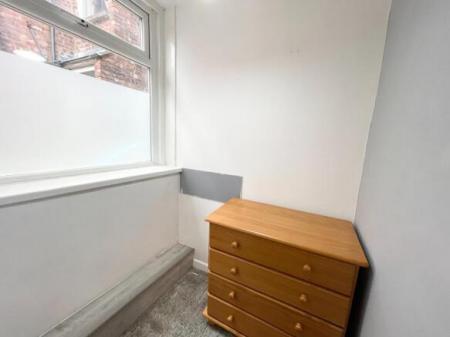 2 bedroom Flat to let in Manchester Road, Chorlton, Manchester, M21