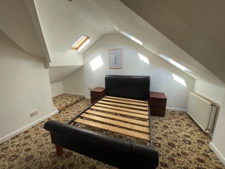 2 bedroom Flat to let in Manchester Road, Chorlton, Manchester, M21