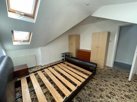 2 bedroom Flat to let in Manchester Road, Chorlton, Manchester, M21