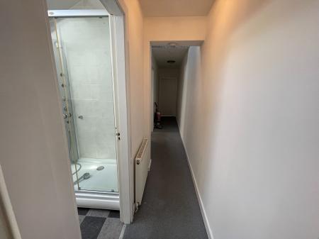 2 bedroom Flat to let in Manchester Road, Chorlton, Manchester, M21