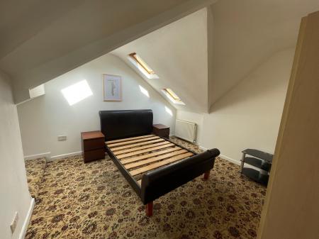 2 bedroom Flat to let in Manchester Road, Chorlton, Manchester, M21