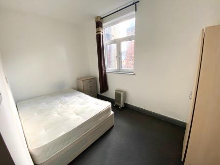 1 bedroom Flat to let in Chorlton Road, Old Trafford, Manchester, M16
