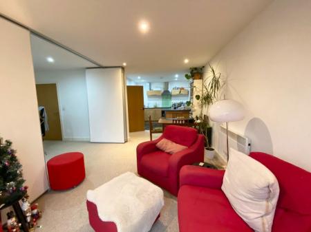 2 bedroom Flat to let in Range Road, Whalley Range, Manchester, M16