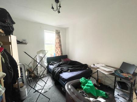 3 bedroom Flat to let in Barlow Moor Road, Chorlton, Manchester, M21