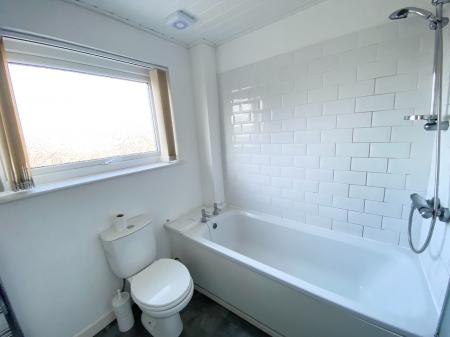 3 bedroom Terraced House to let in Abingdon Road, Bramhall, SK7