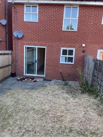 3 bedroom Terraced House to let in Greenheys Lane West, Hulme, Manchester, M15