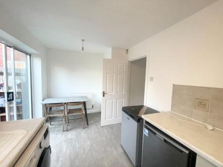 3 bedroom Terraced House to let in Greenheys Lane West, Hulme, Manchester, M15