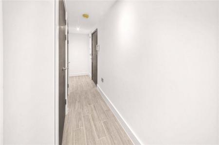2 bedroom Flat to let in Palatine Road, Didsbury, Manchester, M20