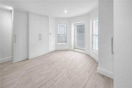 2 bedroom Flat to let in Palatine Road, Didsbury, Manchester, M20